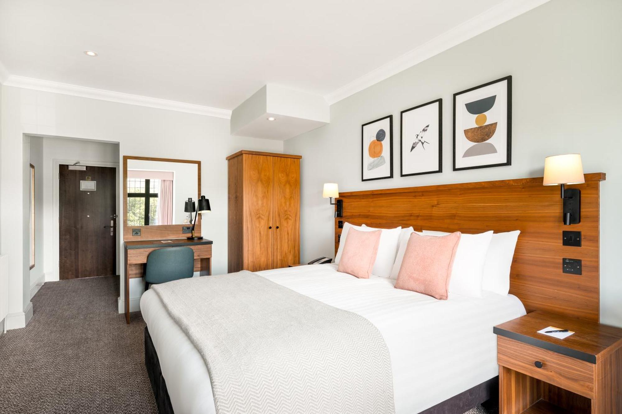 Voco Lythe Hill Hotel & Spa By Ihg Haslemere Kültér fotó