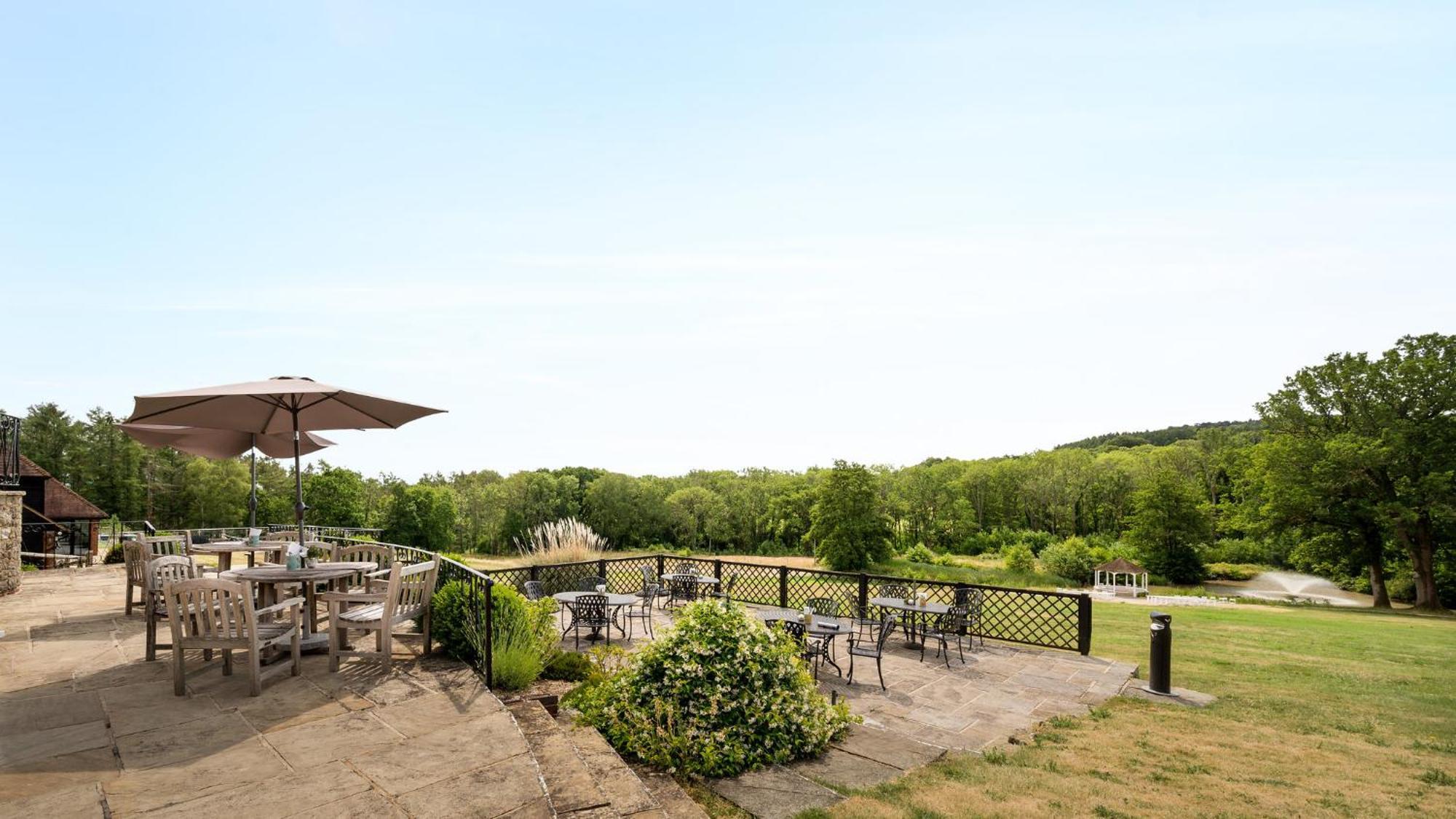 Voco Lythe Hill Hotel & Spa By Ihg Haslemere Kültér fotó