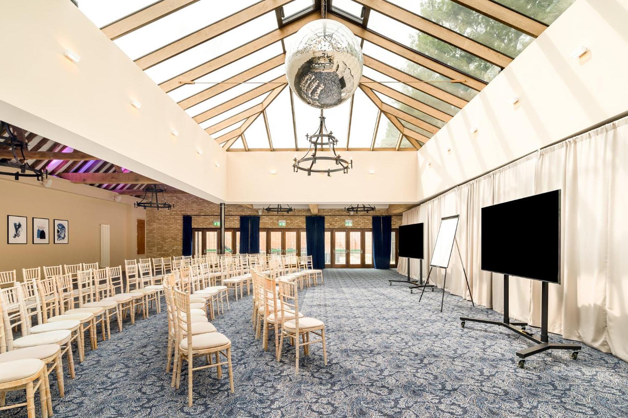 Voco Lythe Hill Hotel & Spa By Ihg Haslemere Kültér fotó