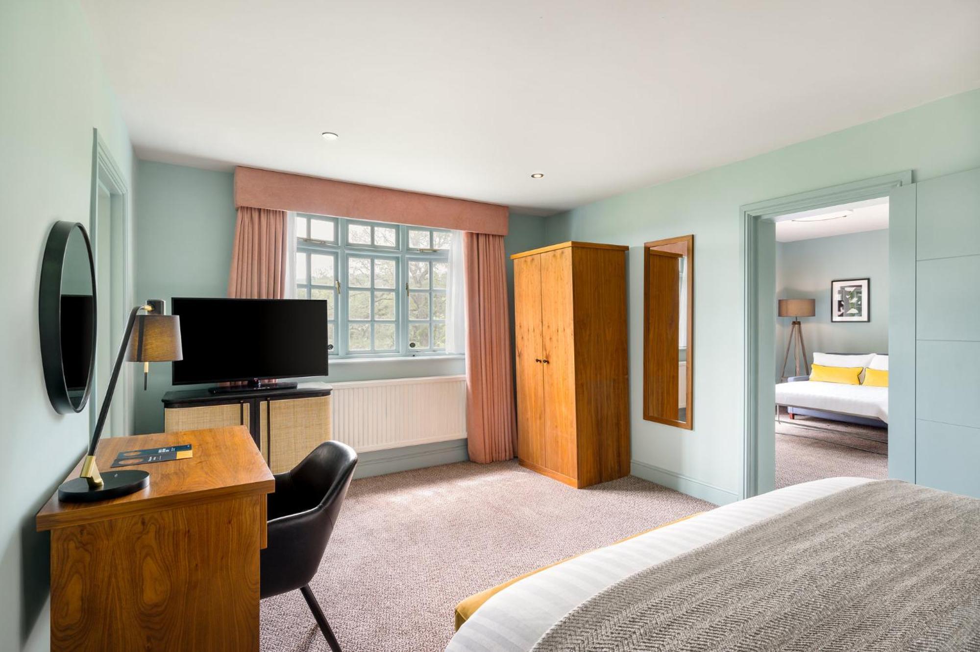 Voco Lythe Hill Hotel & Spa By Ihg Haslemere Kültér fotó