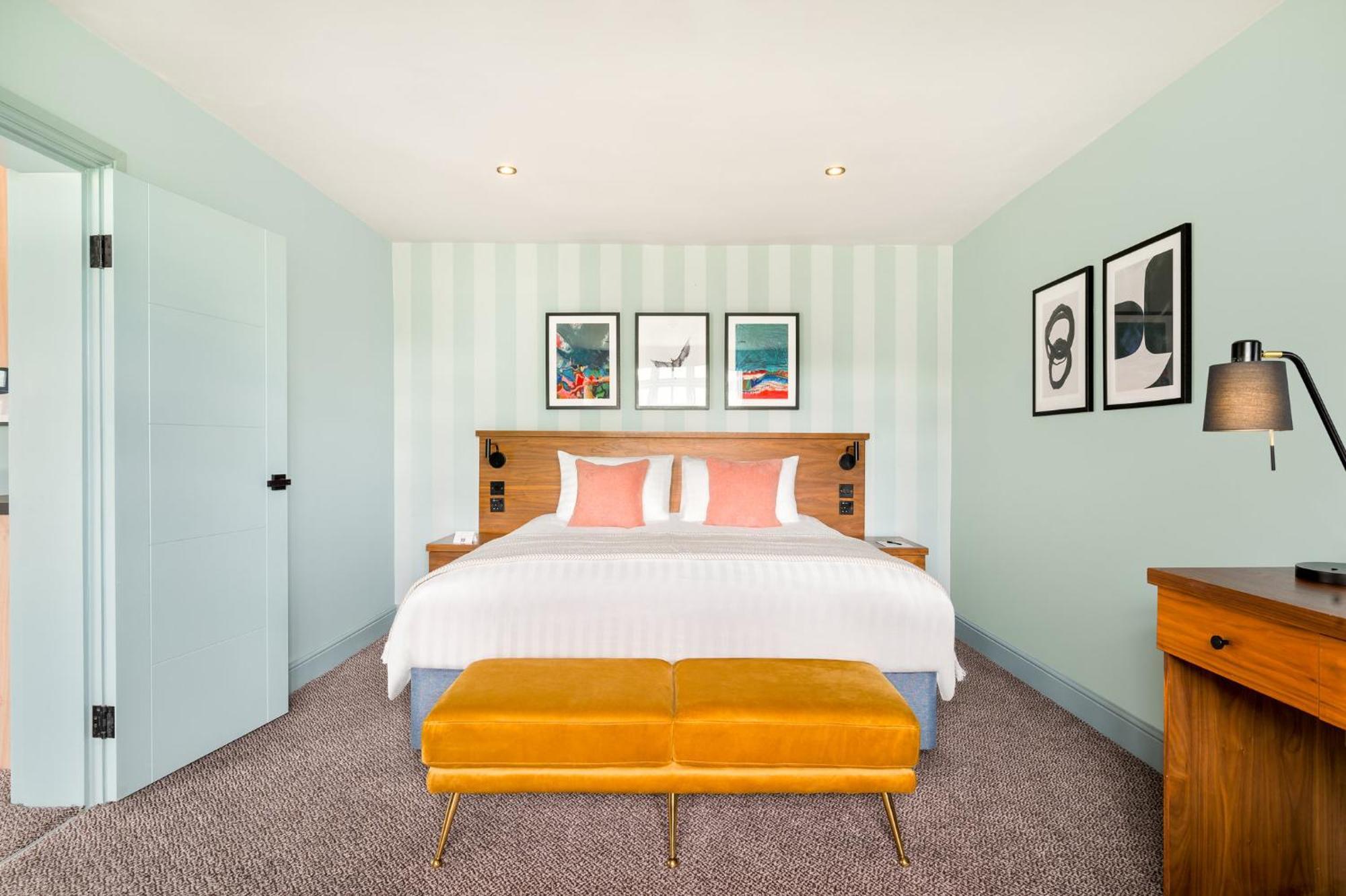 Voco Lythe Hill Hotel & Spa By Ihg Haslemere Kültér fotó