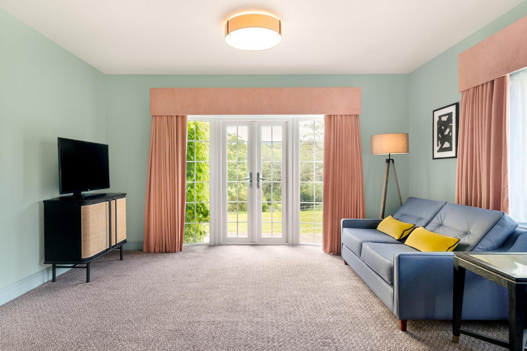 Voco Lythe Hill Hotel & Spa By Ihg Haslemere Kültér fotó