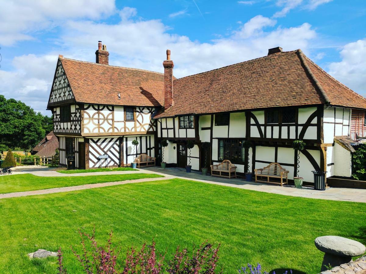 Voco Lythe Hill Hotel & Spa By Ihg Haslemere Kültér fotó